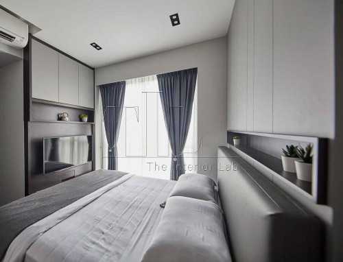 Contemporary Bedroom at 1 Dundee Road