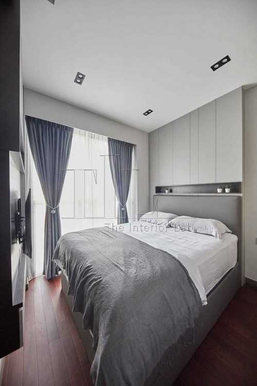 Contemporary Bedroom at 1 Dundee Road