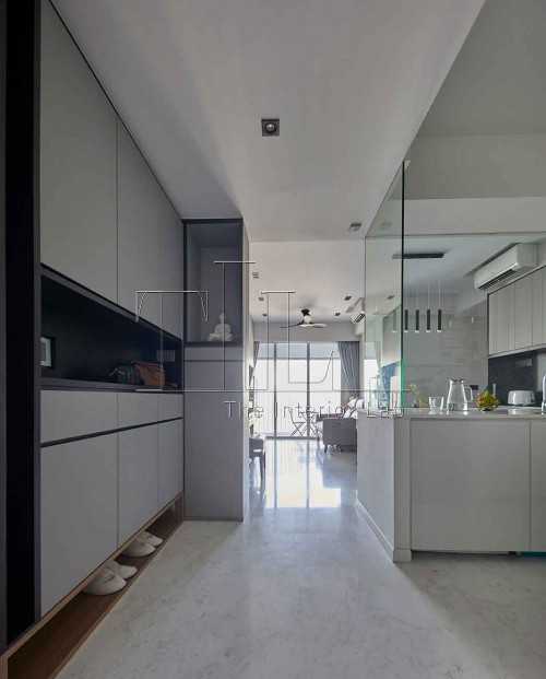 Contemporary Foyer at 1 Dundee Road