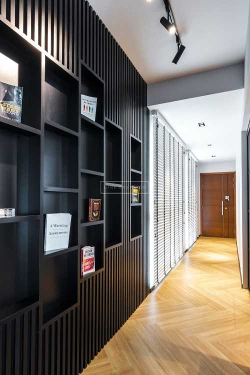 Contemporary Entryway at 60 Marine Parade (Cote D'Azur)