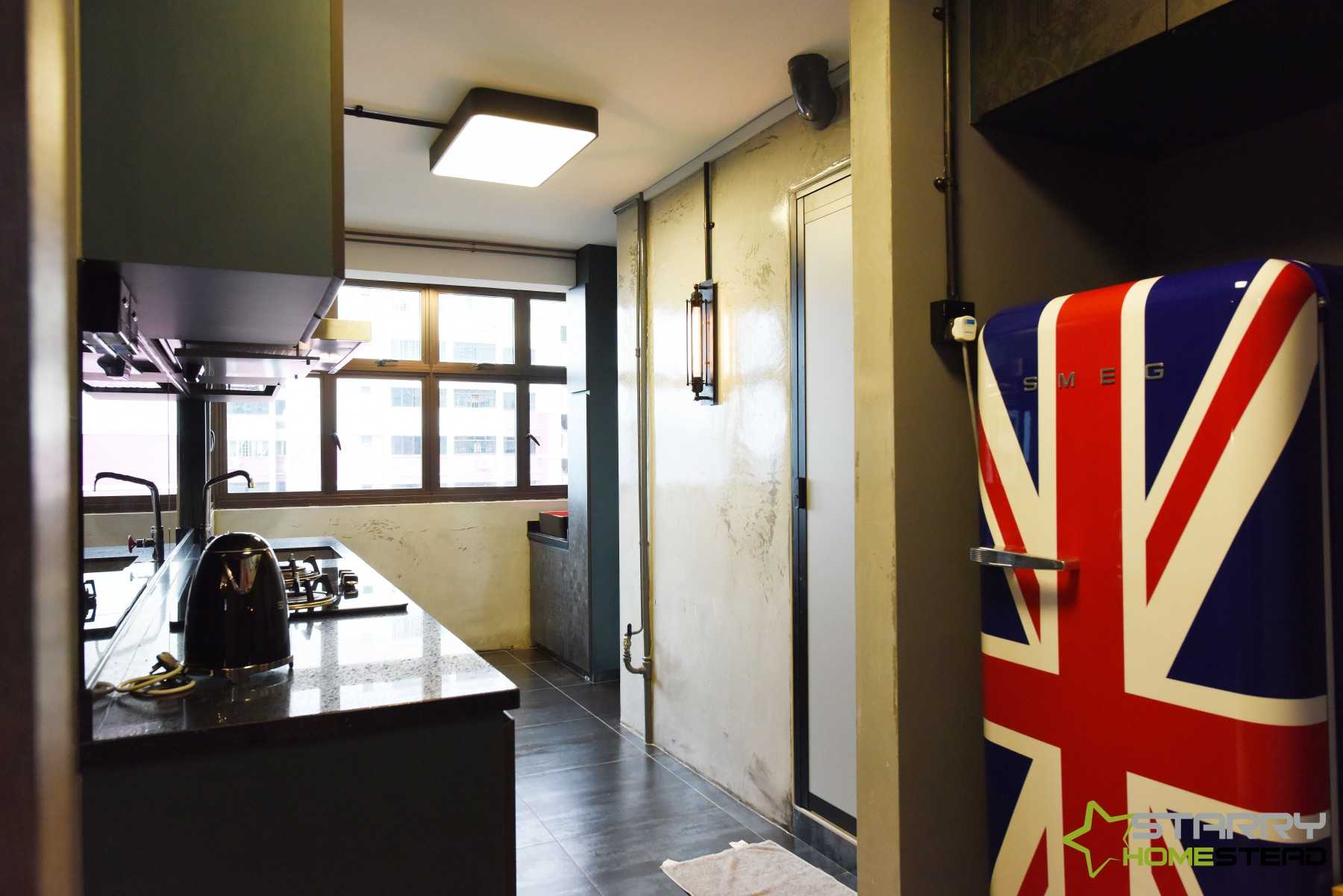 Industrial Kitchen with Kitchen Accessories and Kitchen Cabinets