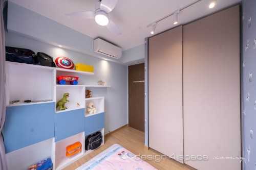 Contemporary Bedroom at Bukit Batok | Le Quest