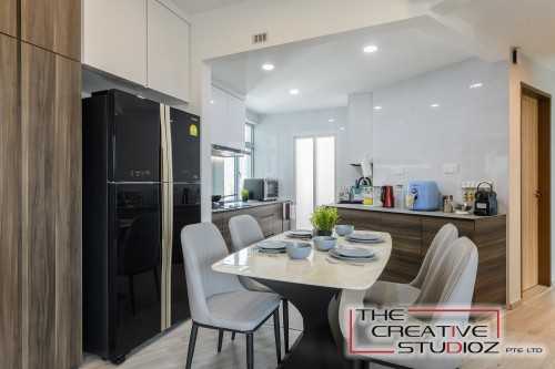 Scandinavian Dining Room at Gloucester Mansions