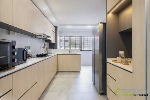 Modern Kitchen at 107 Jurong East St 13