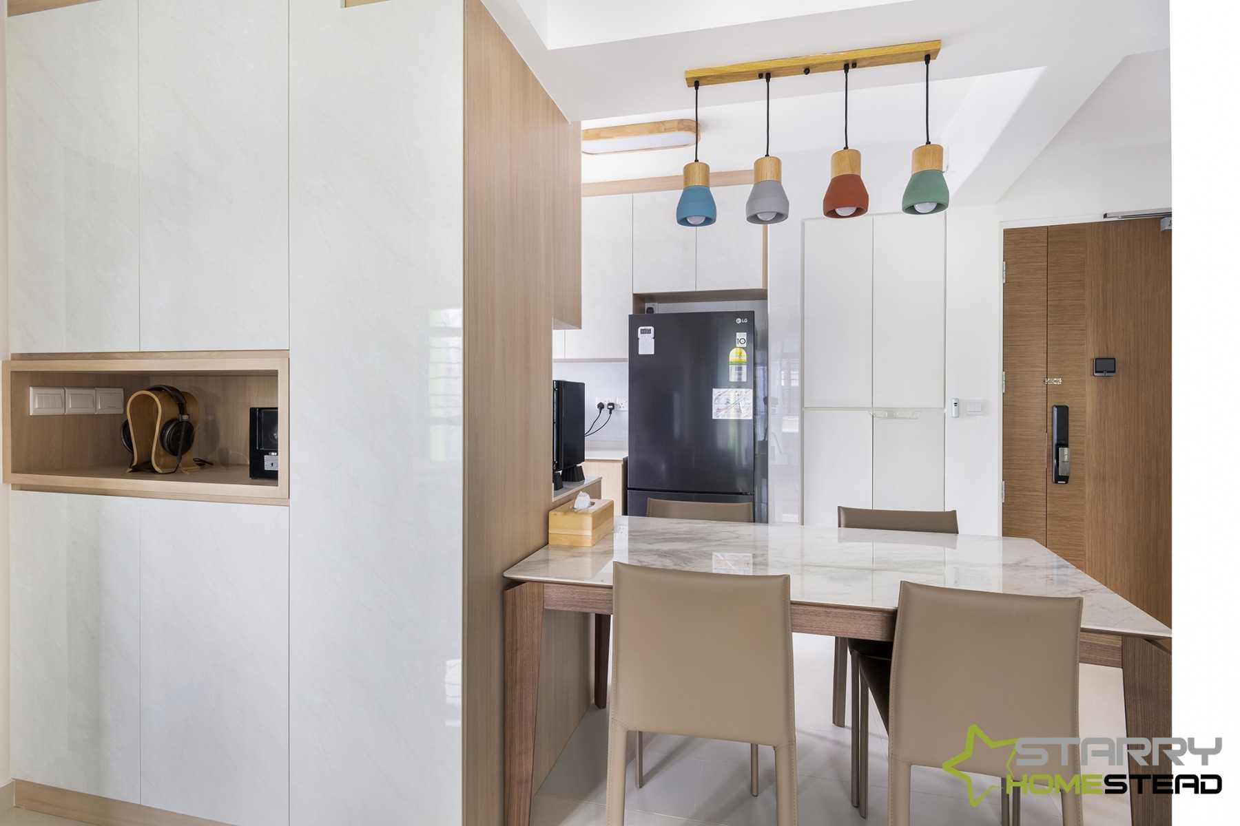 Scandinavian Dining Room with Dining Table and Dining Chairs