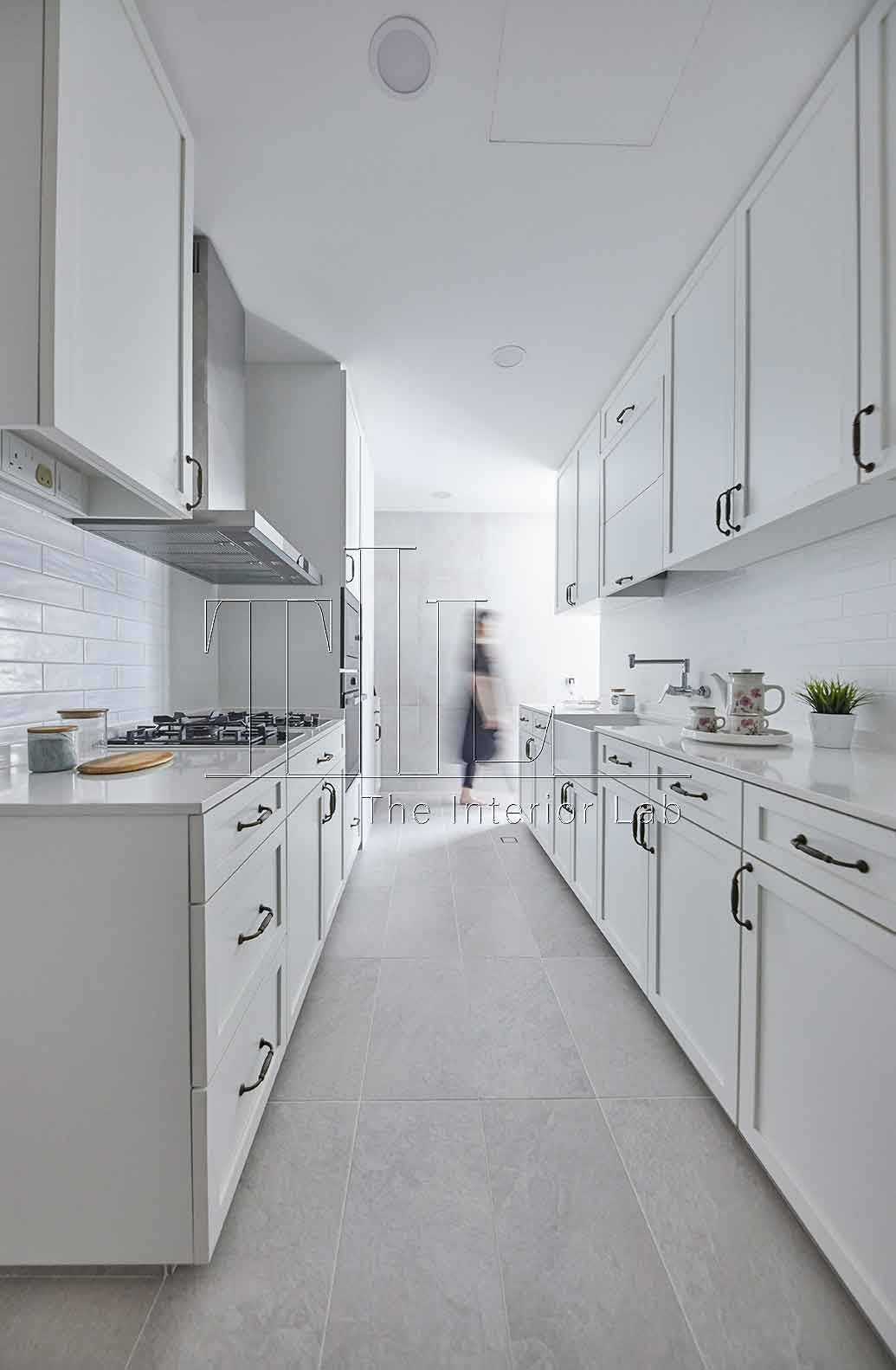 Minimalist Kitchen with Countertop and Homogeneous Tiles