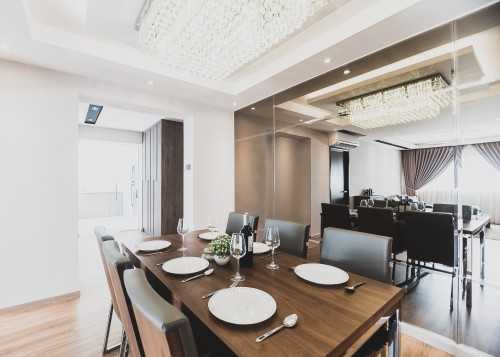Contemporary Dining Room at Pasir ris st 12 blk 190