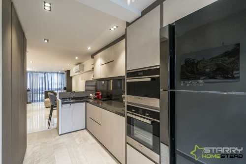 Modern Kitchen at Toa Payoh Lorong 1