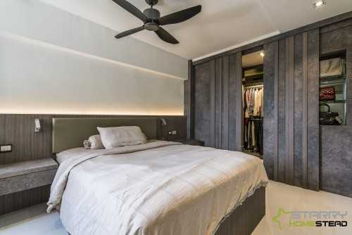 Modern Bedroom at Toa Payoh Lorong 1