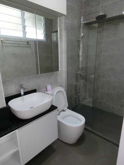 Modern Bathroom at Woodland cresent blk 772