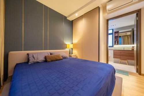 Modern Bedroom at Bukit Batok | Le Quest II