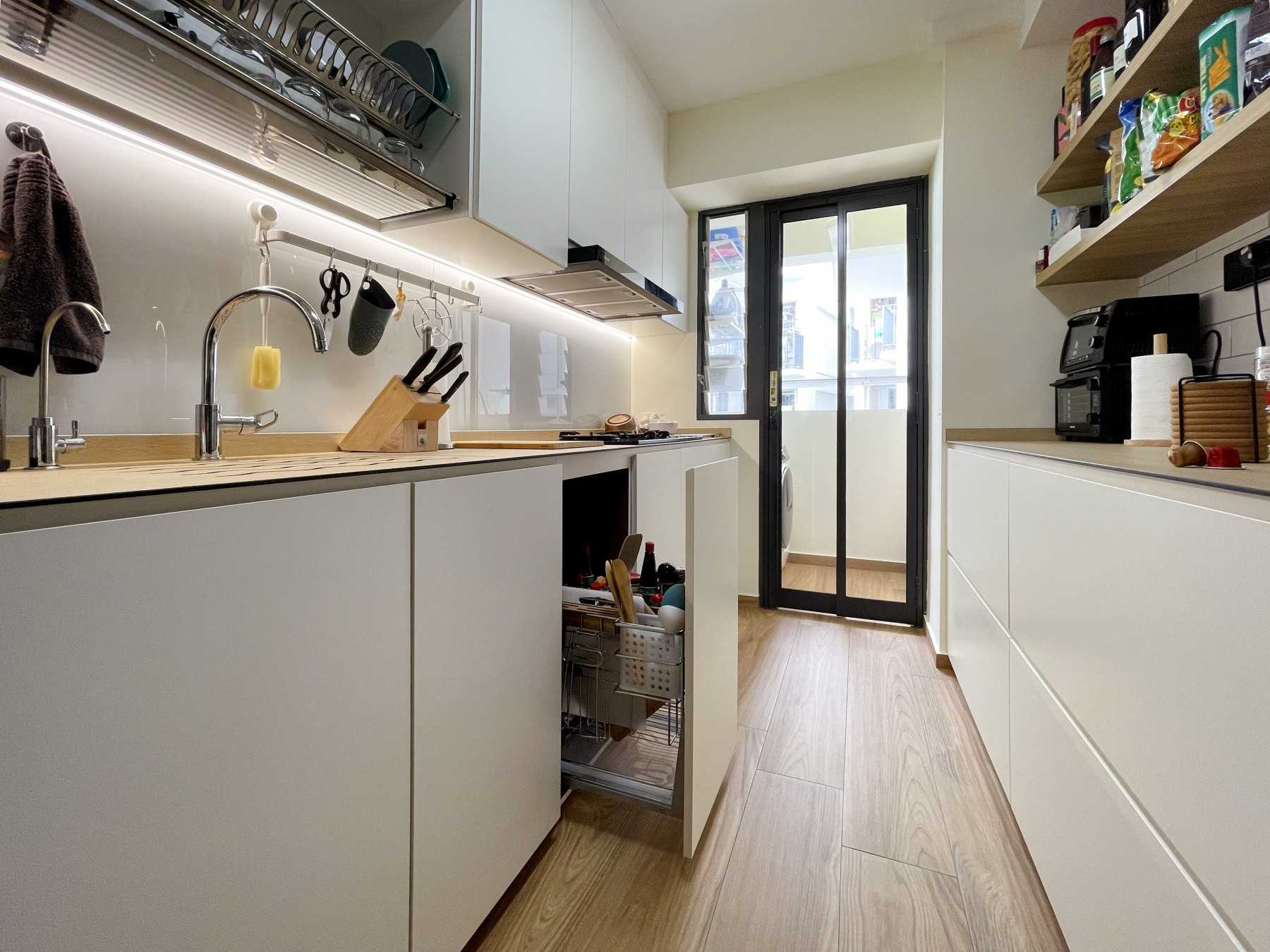 Scandinavian Kitchen with Vinyl Flooring and Kitchen Window