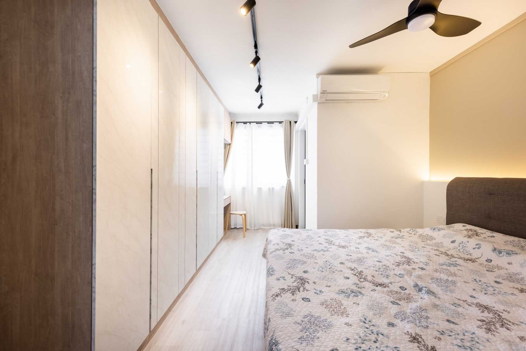Scandinavian Bedroom with Vinyl Flooring and Wardrobe