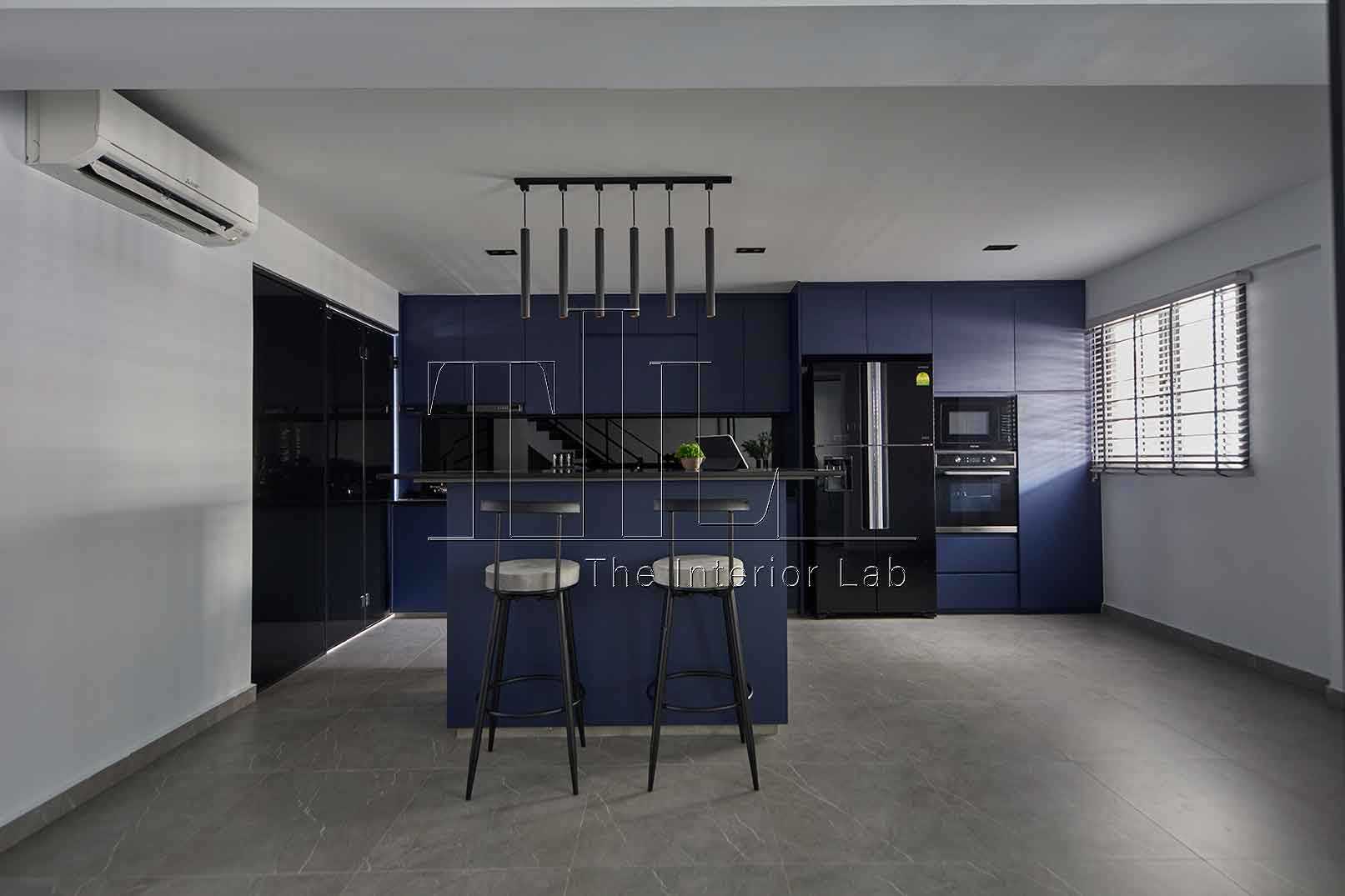 Contemporary Kitchen with Kitchen Island and Open Kitchen