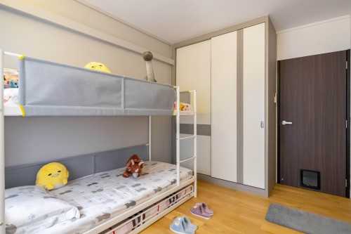 Contemporary Bedroom at Toa Payoh | 82 Toa Payoh