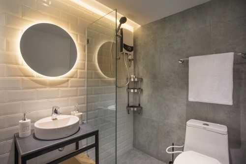 Industrial Bathroom at Loft apartment