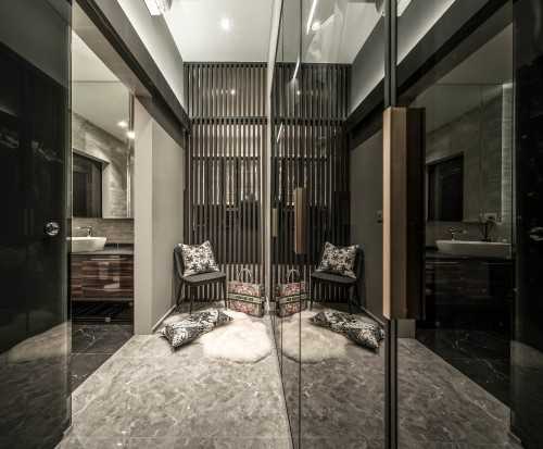 Contemporary Walk-in Wardrobe at Hillview Rise, Singapore