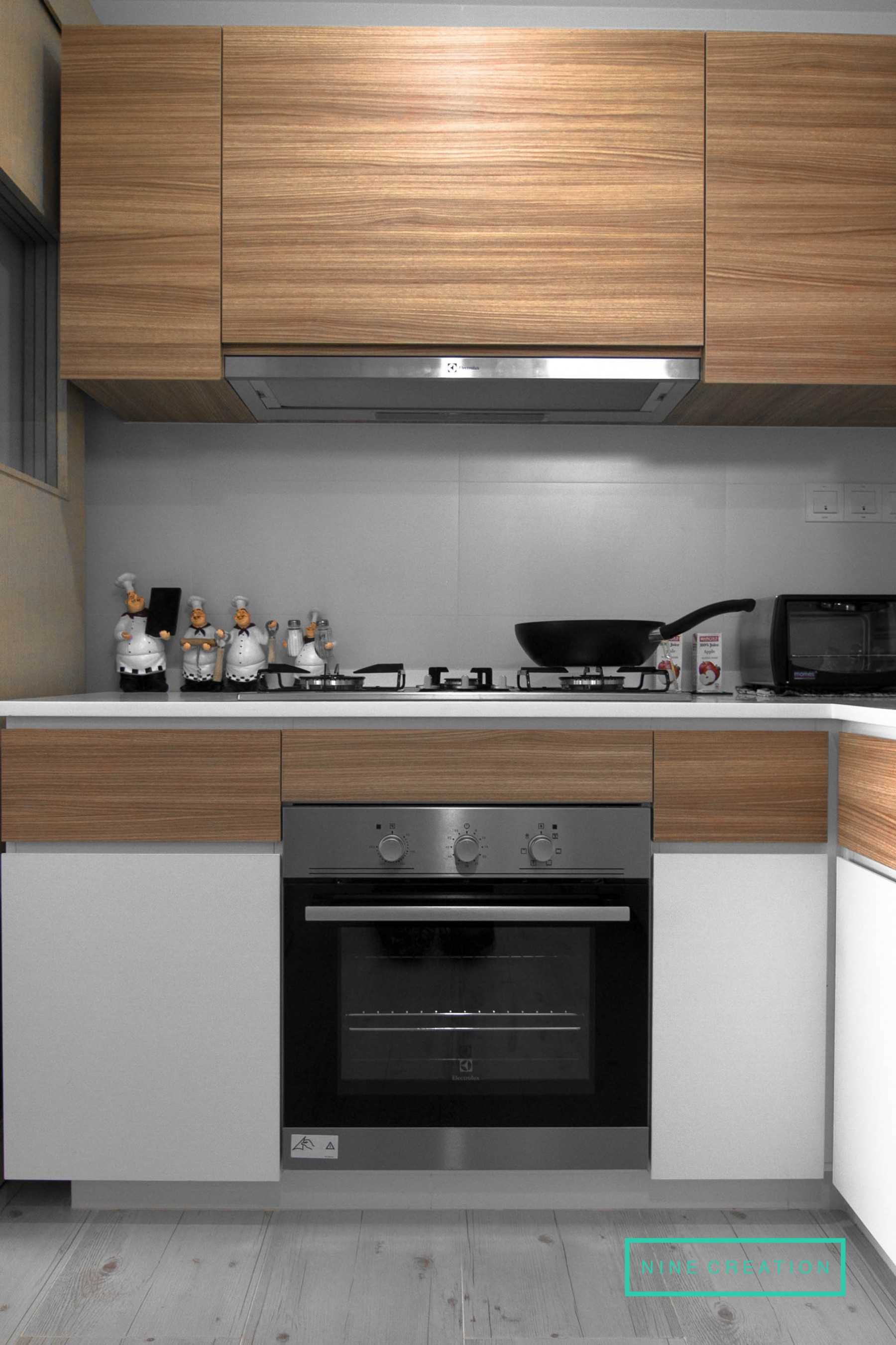 Modern Kitchen with Countertop and Vinyl Flooring
