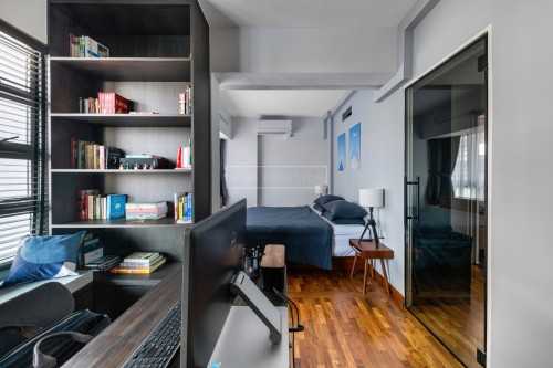Modern Bedroom at 273A Punggol Place