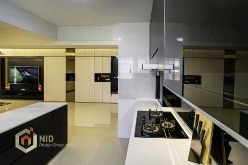 Contemporary Kitchen at 409D NorthShore Drive