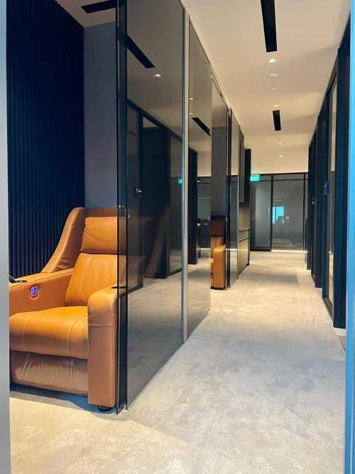 Modern Entryway at Lloyds X Crucial