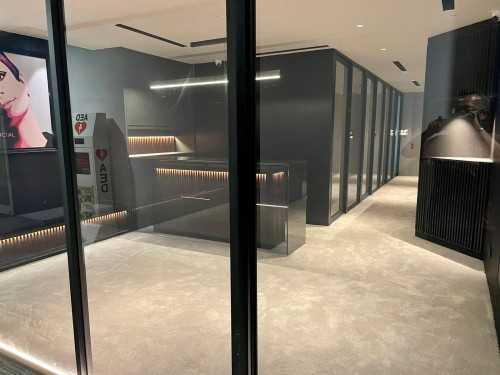 Modern Entryway at Lloyds X Crucial