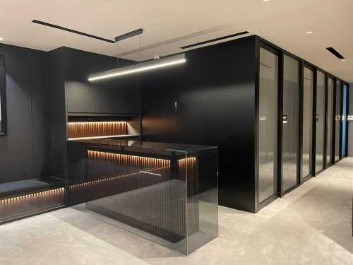 Modern Retail at Lloyds X Crucial