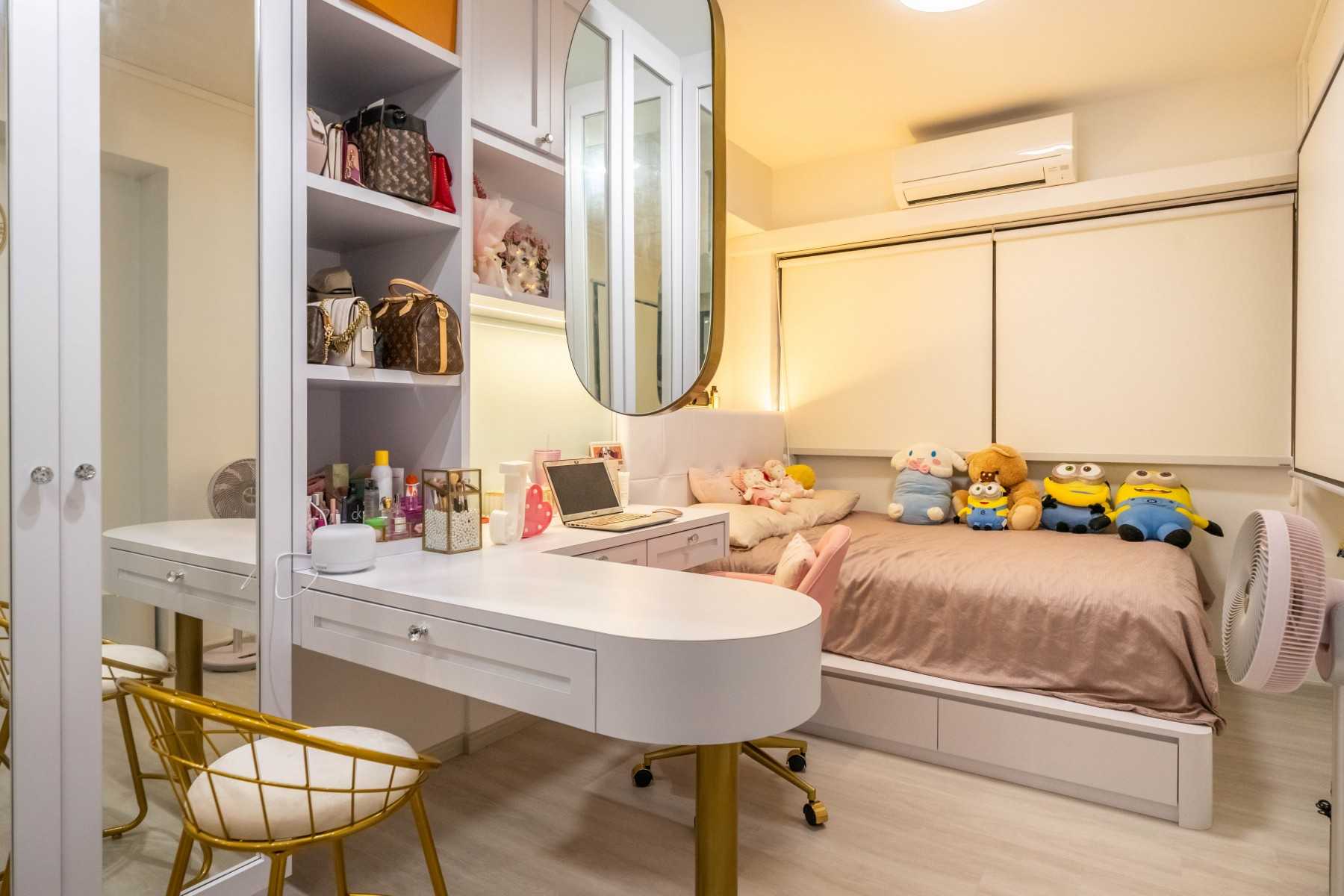 Modern Bedroom with Platform Bed and Built-in Bed