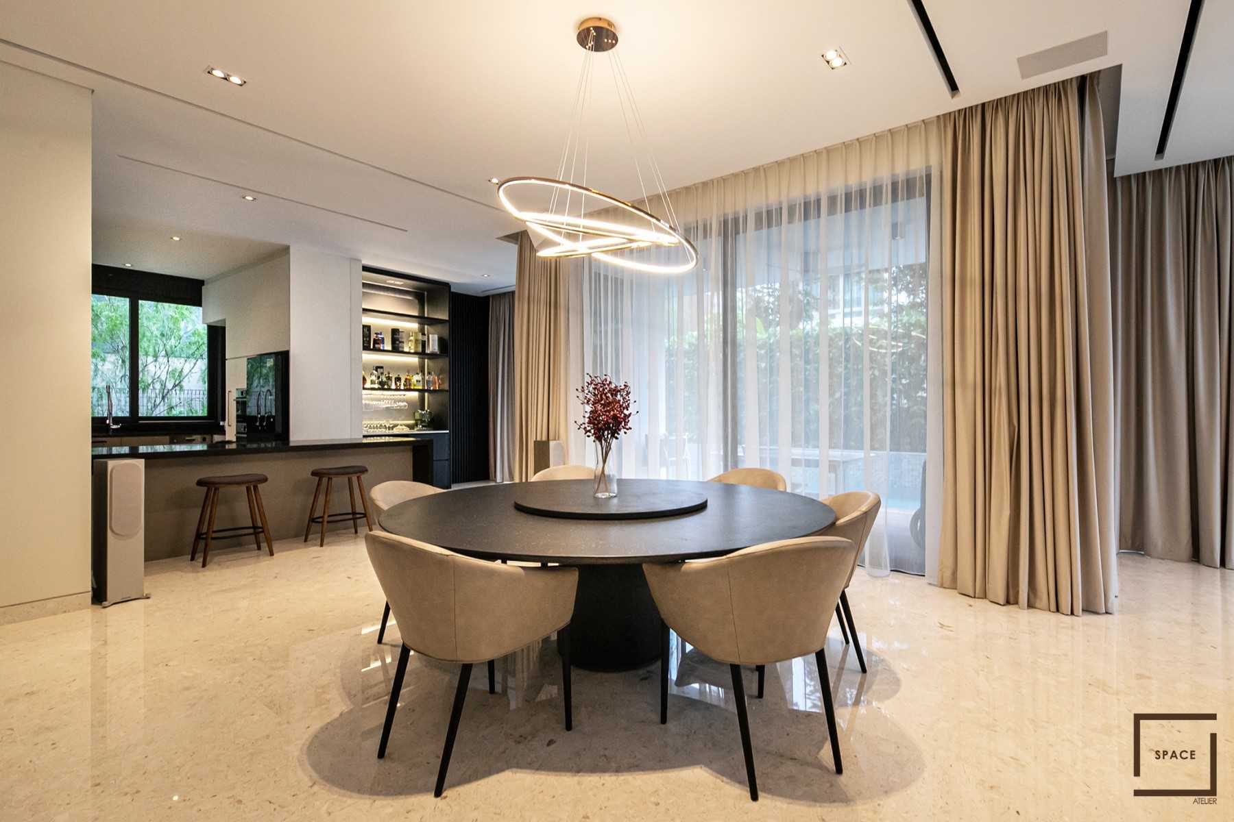 Contemporary Dining Room with Chandelier and Dining Table