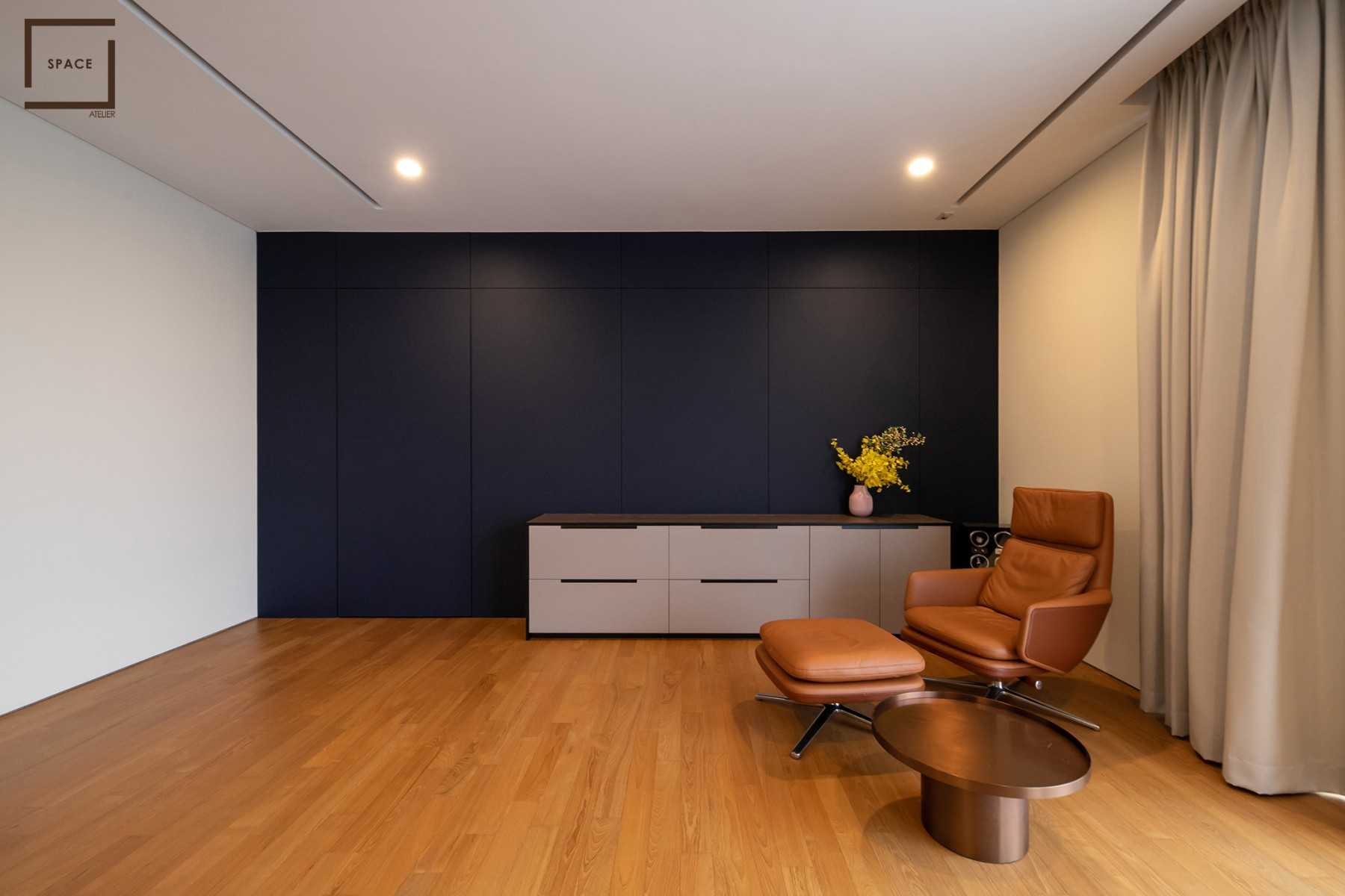 Contemporary Gaming Room with Sofa and Sectional Sofas