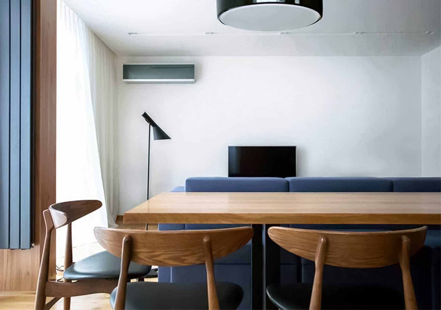 Modern Dining Room with Vinyl Flooring and TV Console