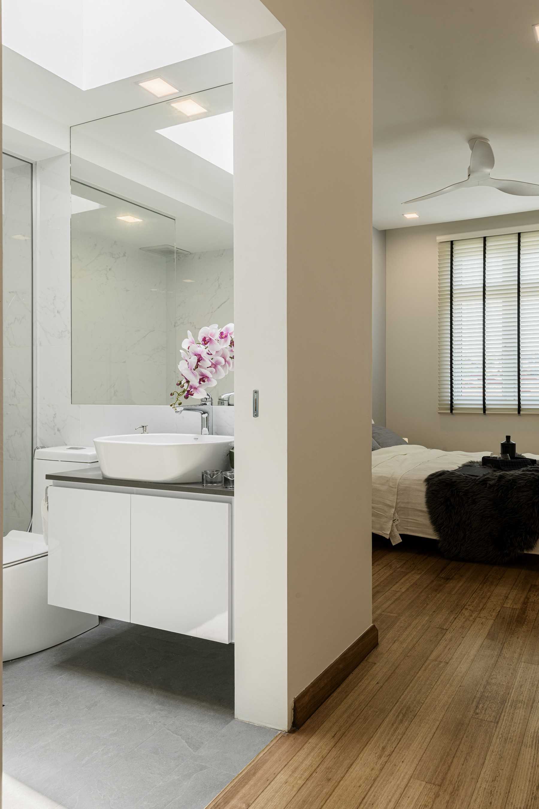 Minimalist Bedroom with Granite Floor and Marble Floor
