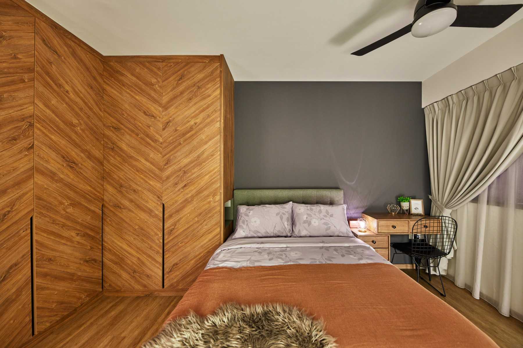 Eclectic Bedroom with Vinyl Flooring and Wardrobe