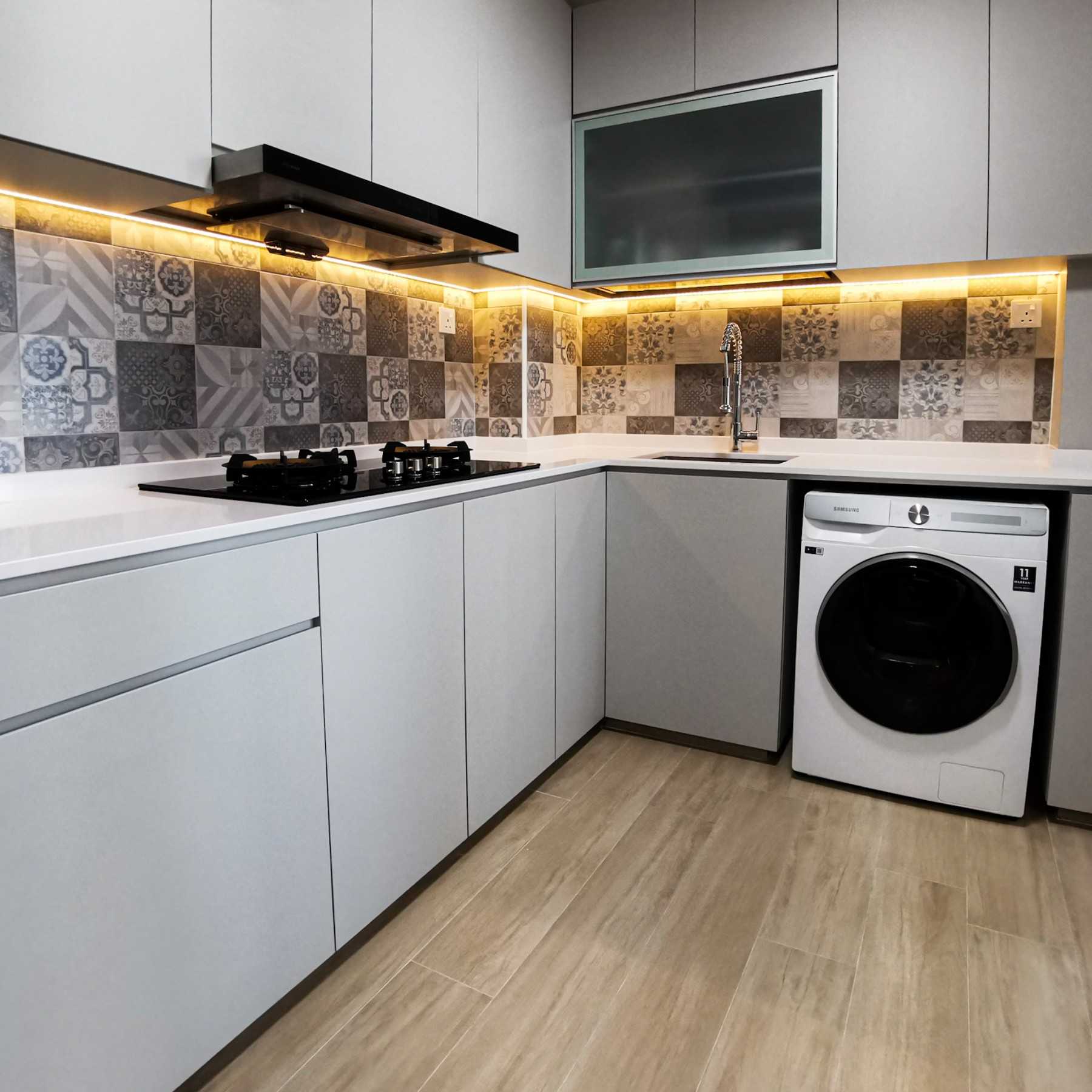 Scandinavian Kitchen with Countertop and Kitchen Backsplash