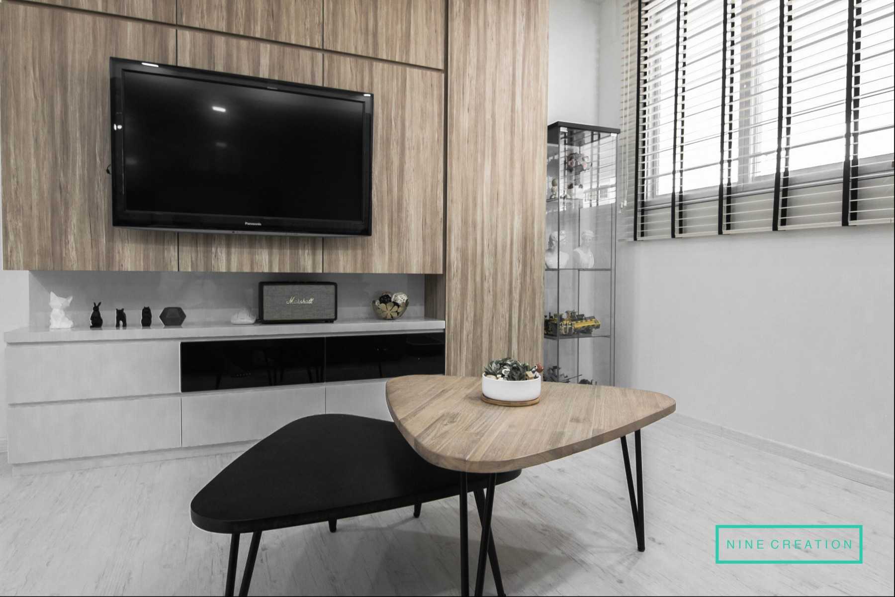 Scandinavian Living Room with Vinyl Flooring and Wood Flooring