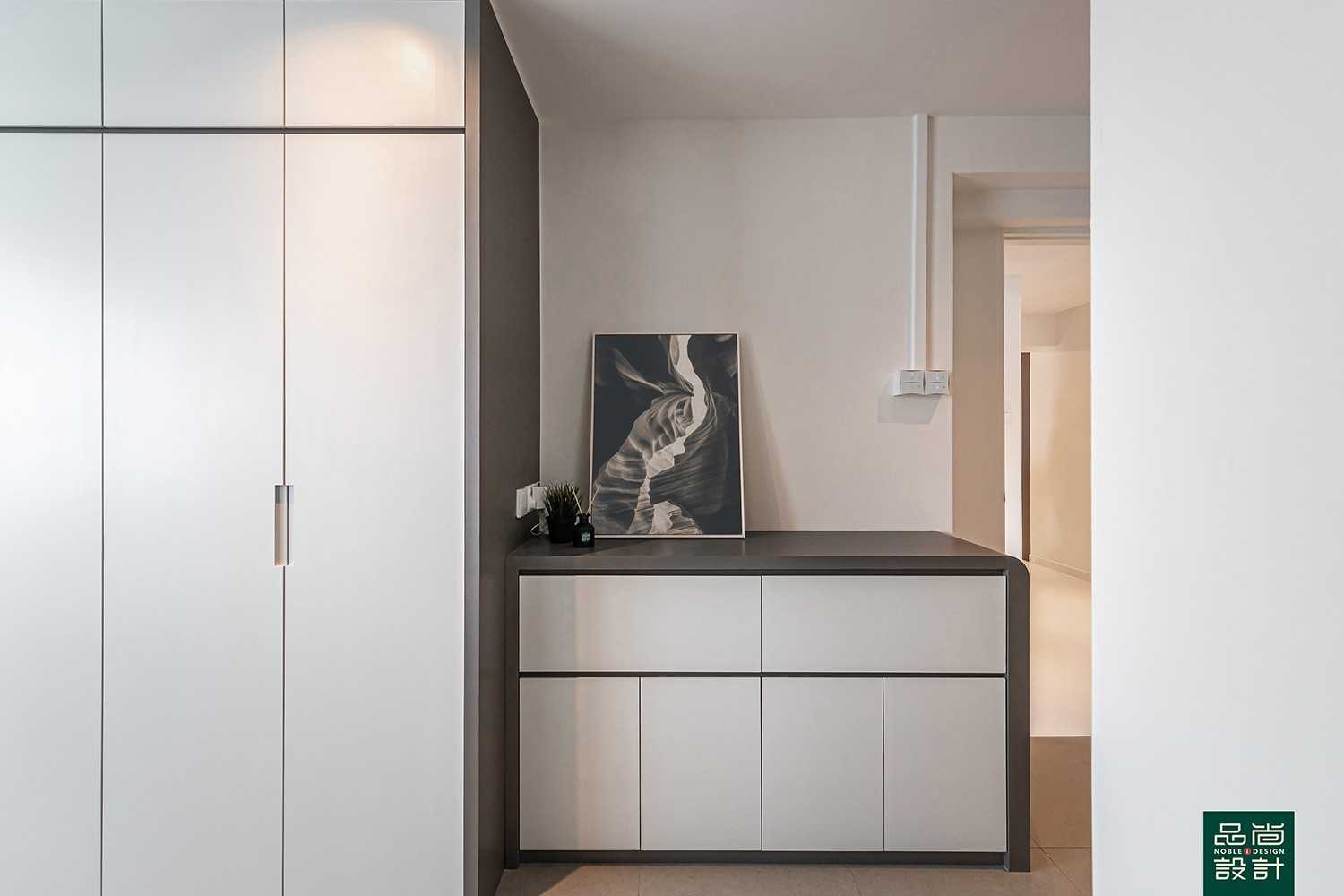 Modern Bedroom with Homogeneous Tiles and Wardrobe
