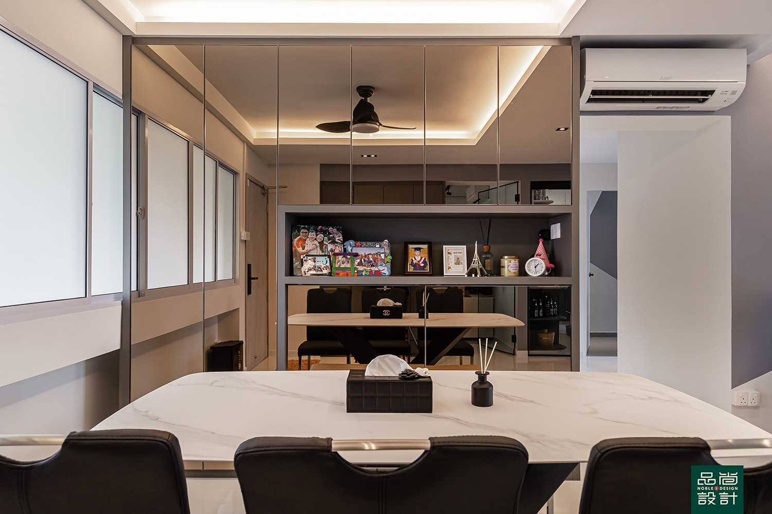 Modern Dining Room with Mirror and Cove Lighting