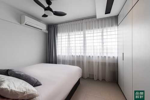 Modern Bedroom at 332 Tampines