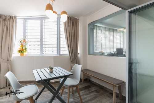 Scandinavian Balcony at 382 Tampines St 32