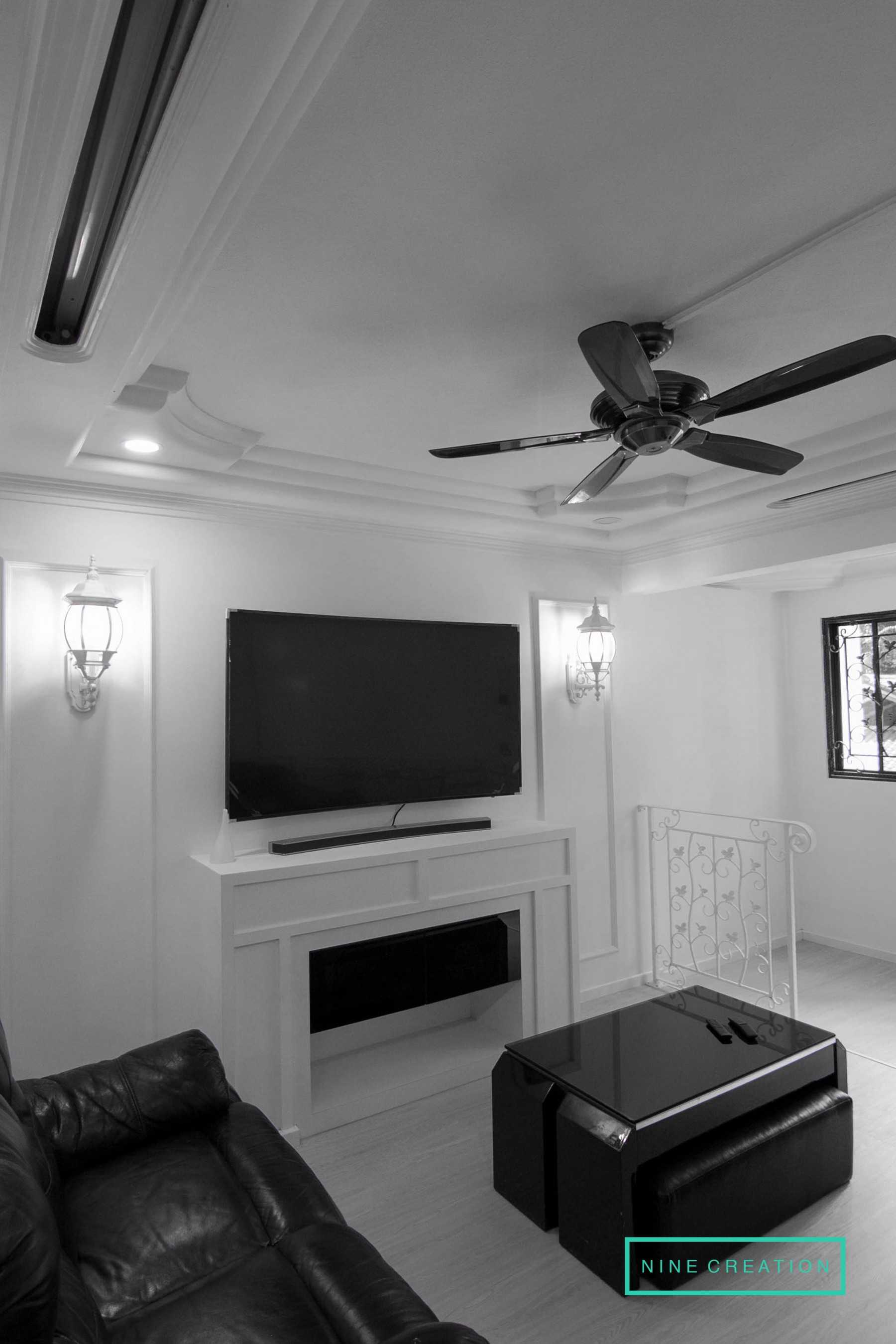 Vintage Living Room with Ceiling Fan and Downlights