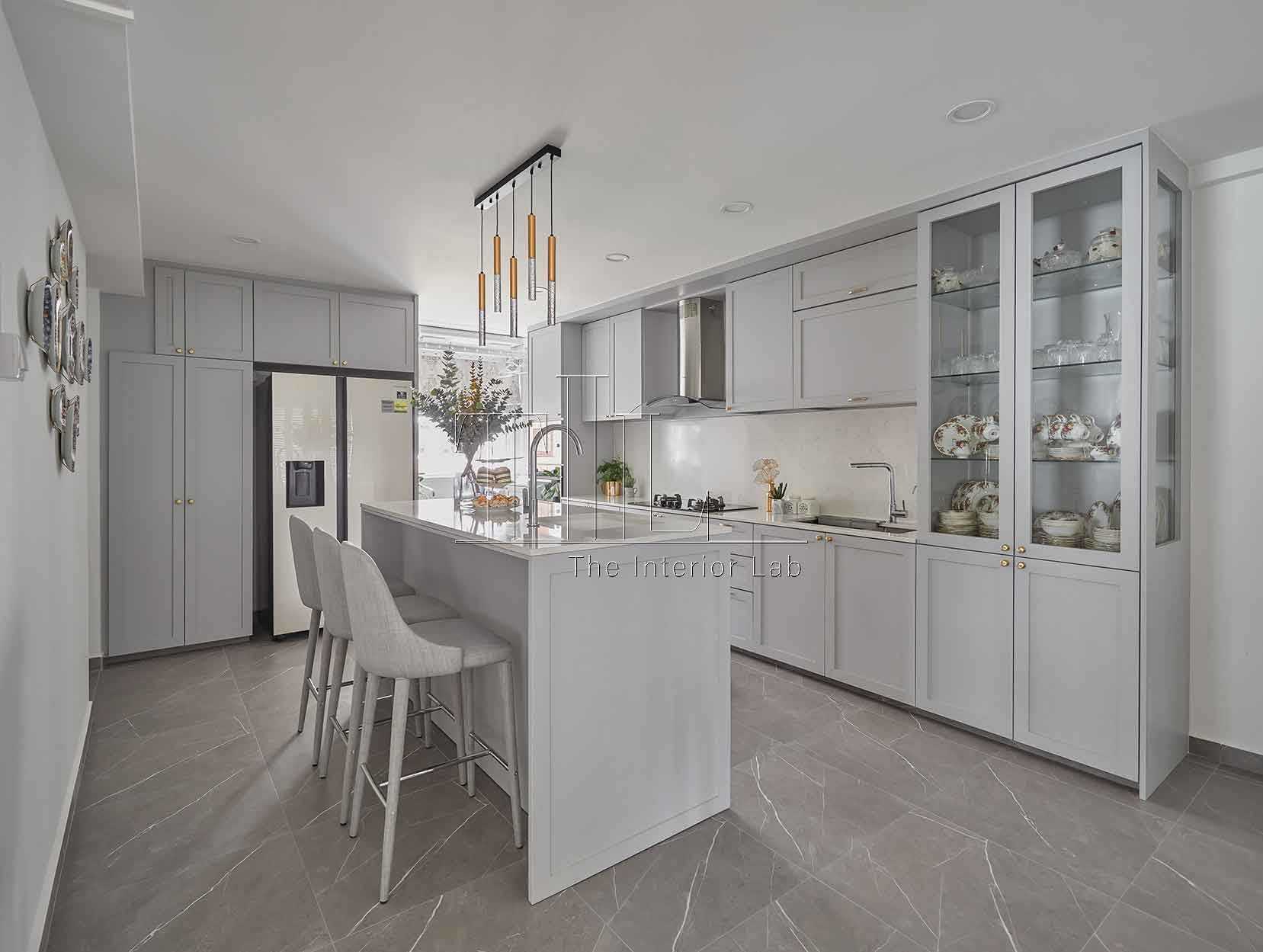 Contemporary Kitchen with Countertop and Kitchen Island