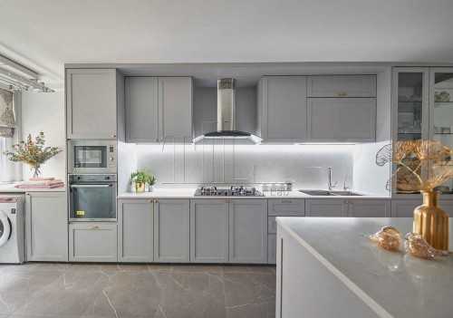 Contemporary Kitchen at 312 Tampines St 33