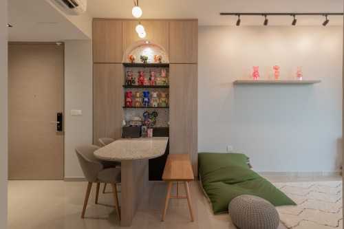 Eclectic Entryway at The tapestry 55 tampines