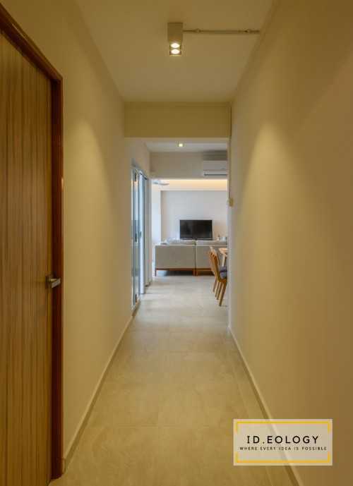 Minimalist Hallway at 36 Toa Payoh