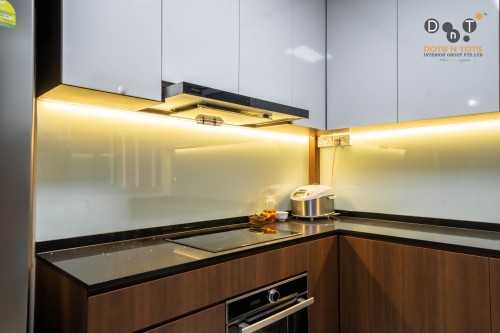 Contemporary Kitchen at Compassvale Link