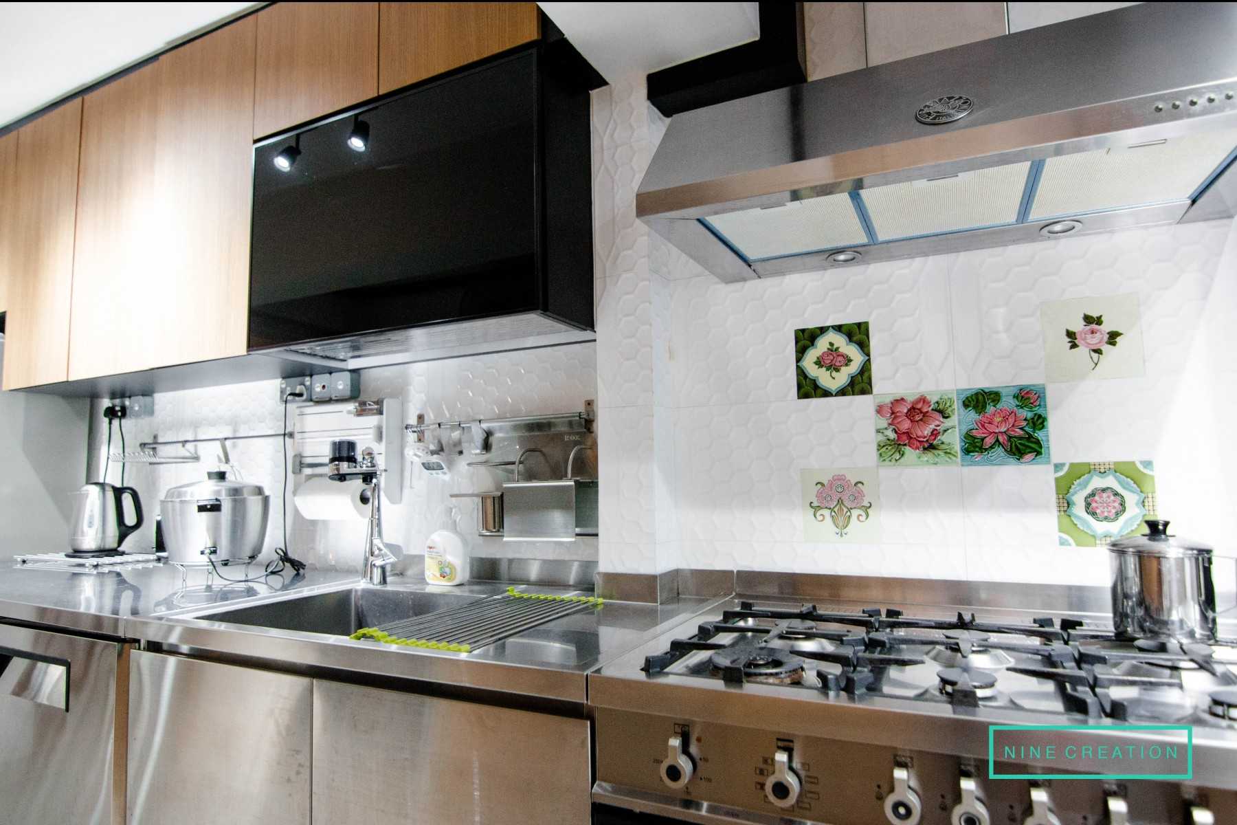 Modern Kitchen with Countertop and Cupboard