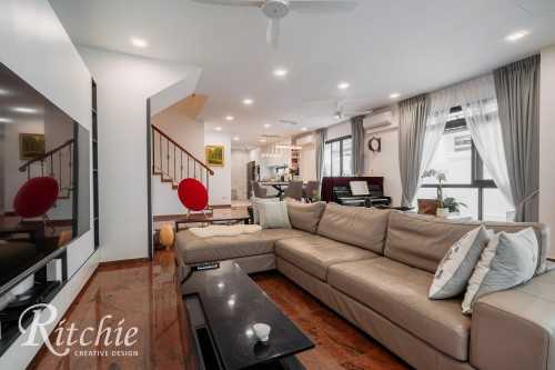 Modern Living Room at MayFlower