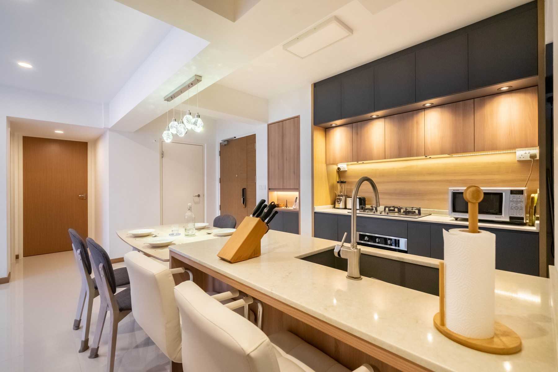 Scandinavian Kitchen with Homogeneous Tiles and Kitchen Window
