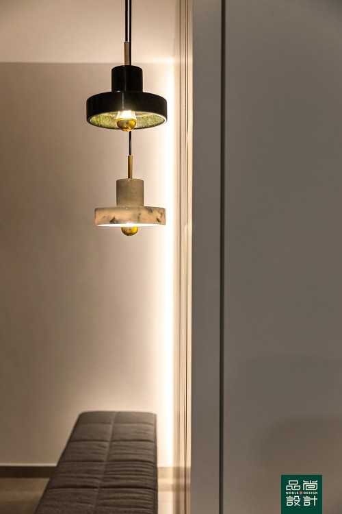 Modern Foyer at The Tapestry
