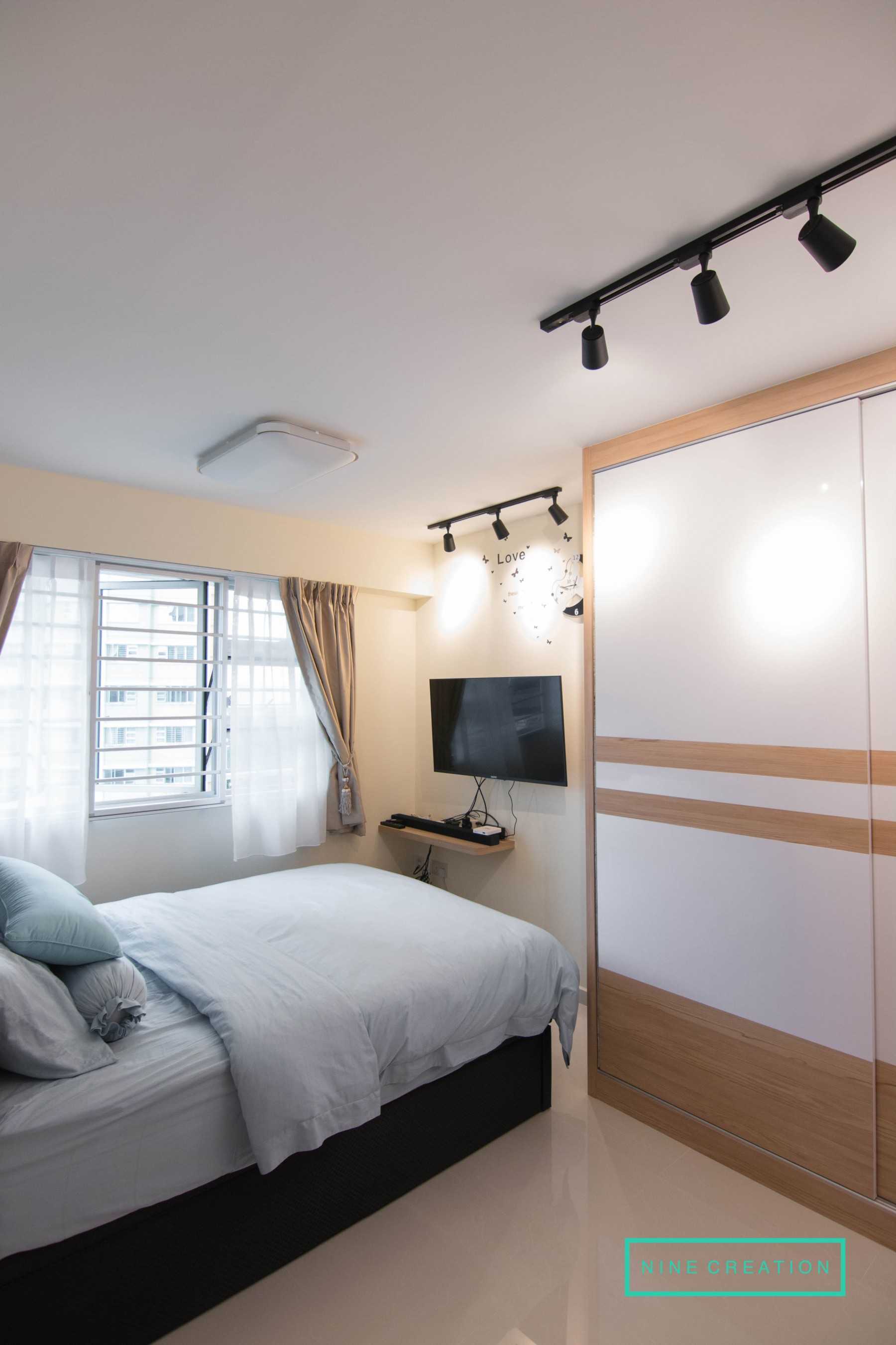 Modern Bedroom with Wardrobe and Sliding Wardrobe